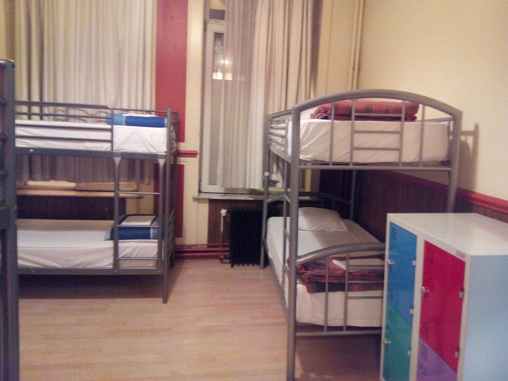 Hostel Louise Иксель Экстерьер фото