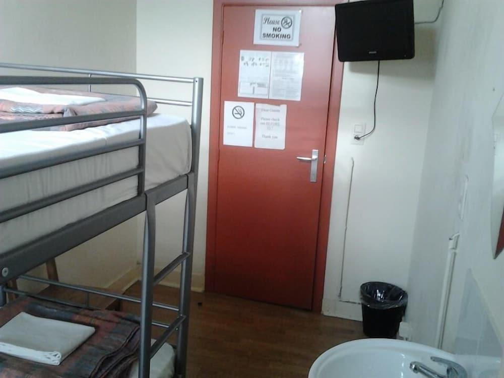Hostel Louise Иксель Экстерьер фото