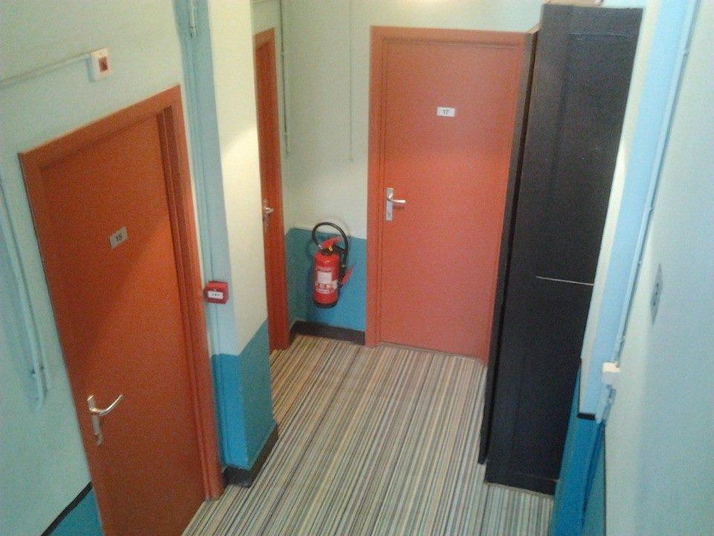 Hostel Louise Иксель Экстерьер фото